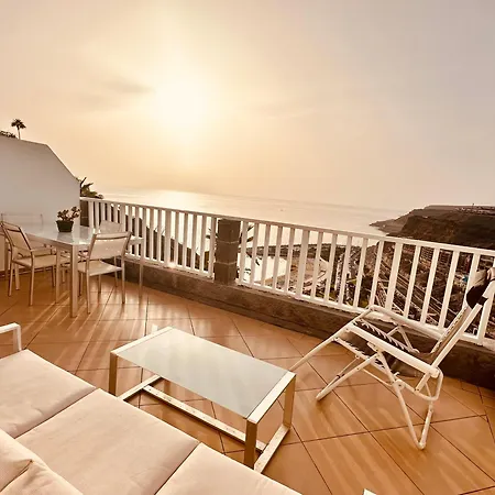 Balcon De Con Vista Al Oceano